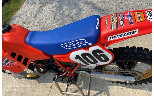 1985/86 CR125 or 250/500 OEM REPLICA SEAT COVER